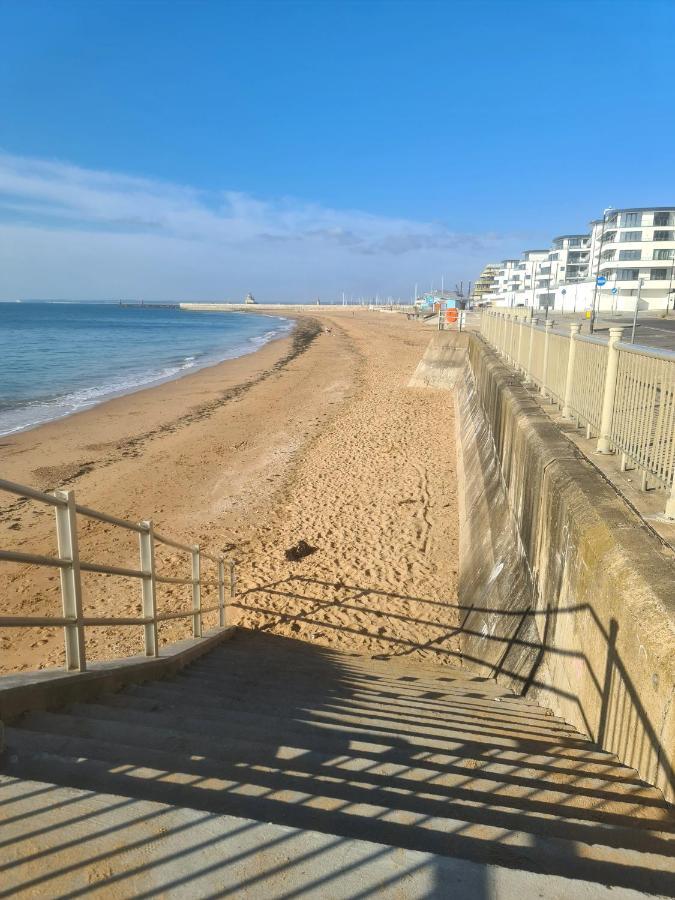 Vitamin Sea Beachfront Apartment Ramsgate - Sleeps 4 외부 사진